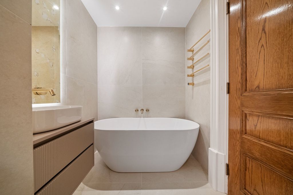 Additional image 15 of 2 bed flat for saleVictoria Road, Formby L37