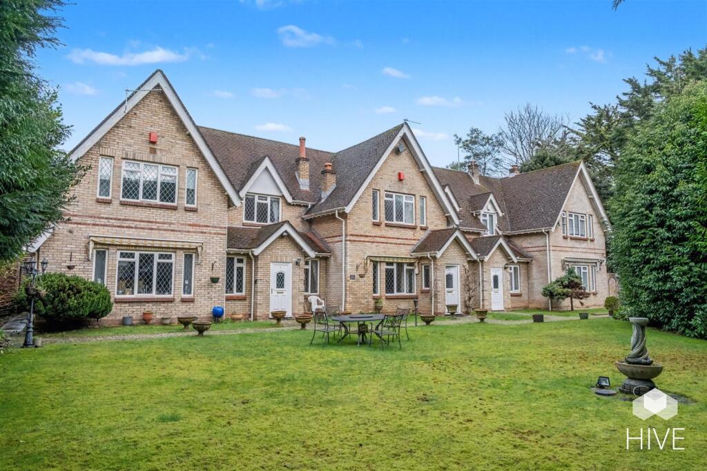 Manor Road, Bournemouth