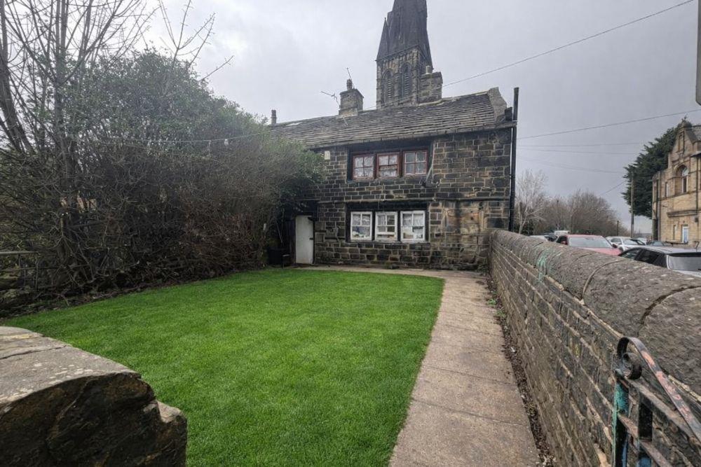 634, Great Horton Road Bradford, BD7 4AA