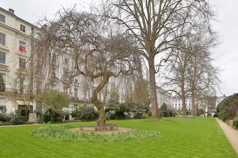 Leinster Square, London W2