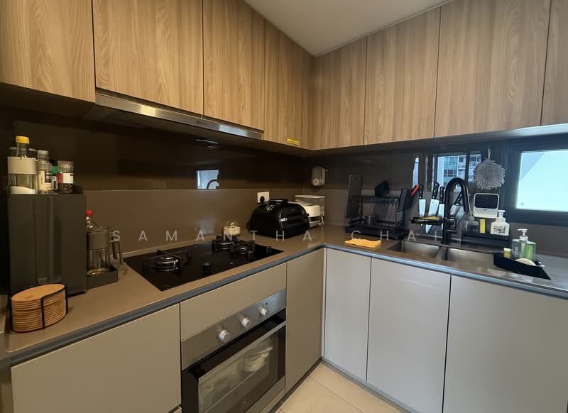 21 Flora Drive photo 4
