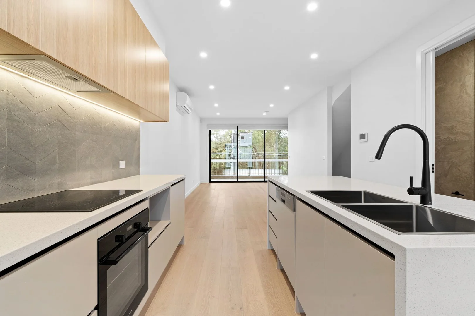 Additional image 2 of 4/33 Arthur Street, Eltham VIC 3095