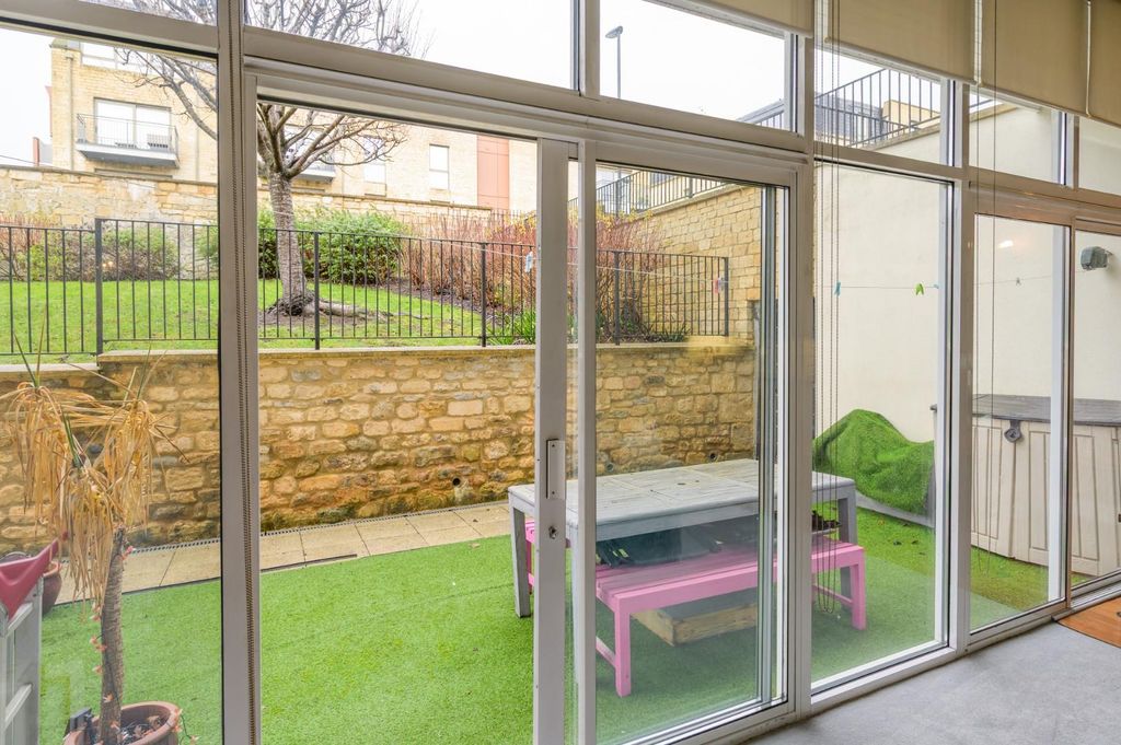 Additional image 7 of 2 bed flat for saleVictoria Bridge Road, Bath BA1
