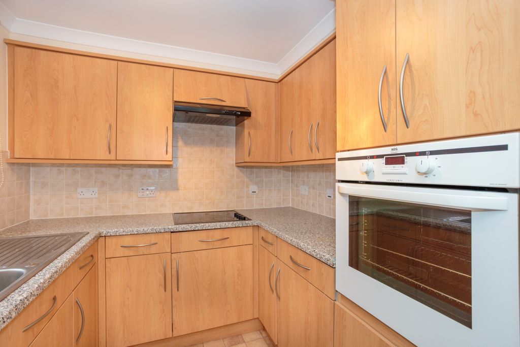 Additional image 2 of 2 bed flat for saleGlebe Street, Dumfries DG1