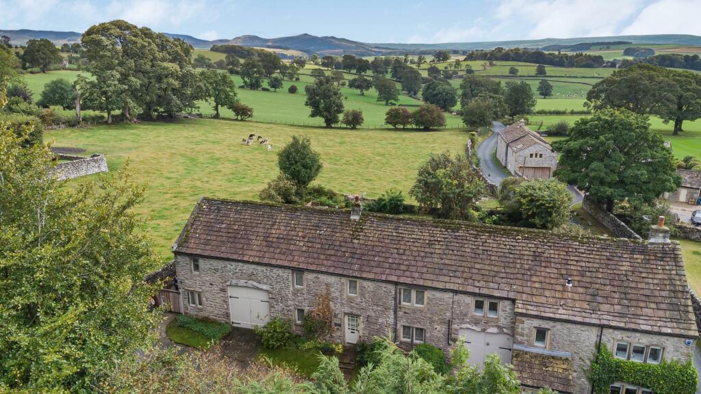 Additional image 36 of Horseshoe Barn, Calton, Skipton. Yorkshire Dales