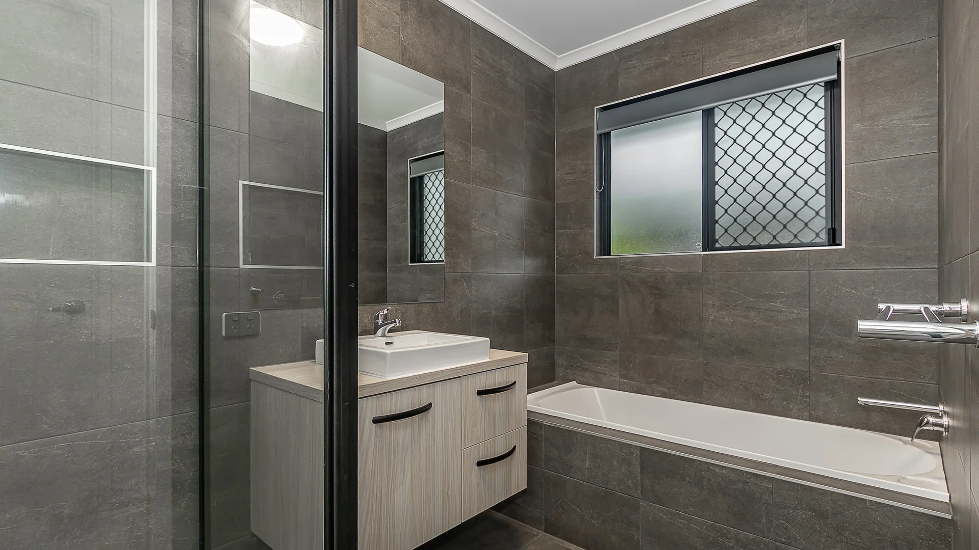 Additional image 6 of 14 Wigton Court, Bushland Beach QLD 4818