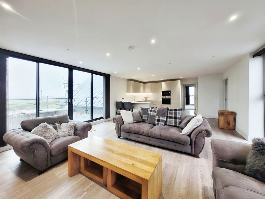 Additional image 2 of 3 bed penthouse for saleRest Bay, Porthcawl CF36