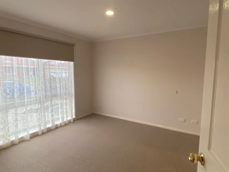 Additional image 6 of 52 Cornwell Crescent, Cranbourne East VIC 3977