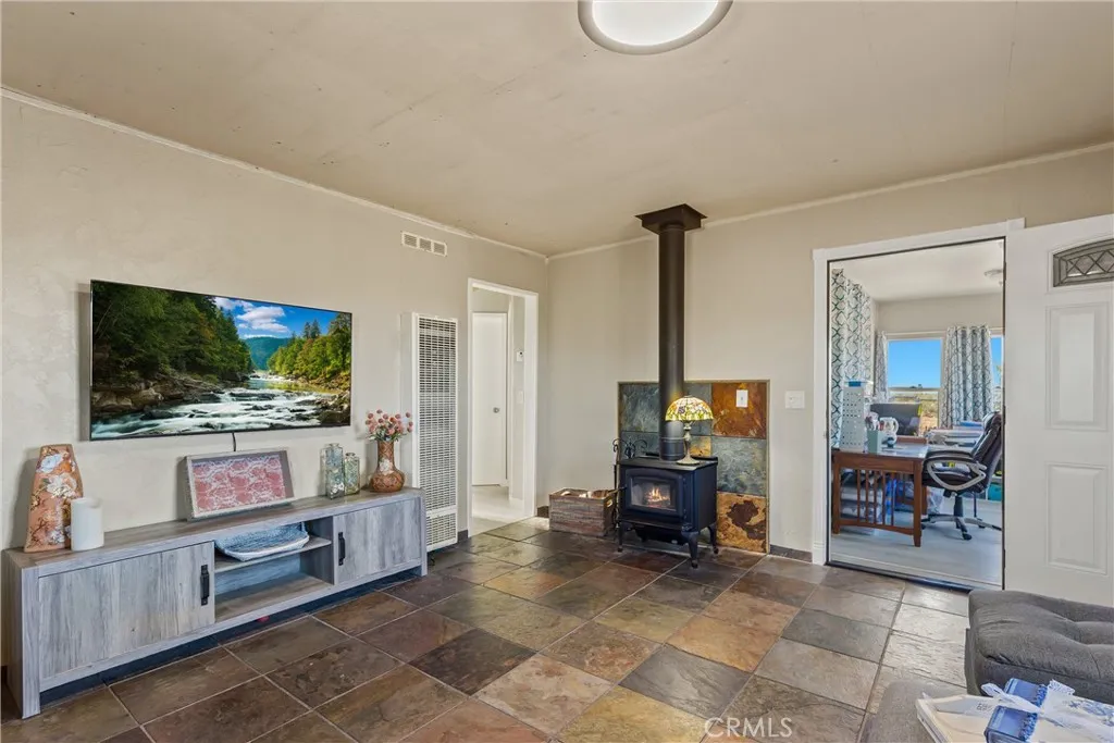 Additional image 47 of 1040 Jackalope Avenue, Joshua Tree, CA 92252