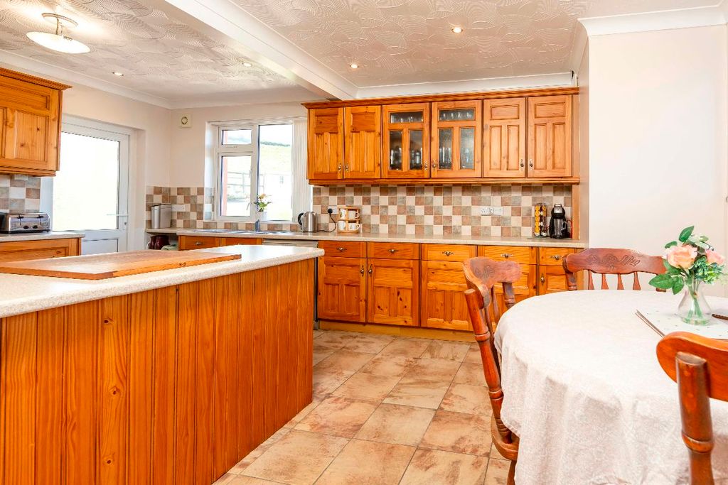 Additional image 7 of 5 bed detached house for salePenrhiwceiber Farm, Llanwonno Road, Mountain Ash CF45