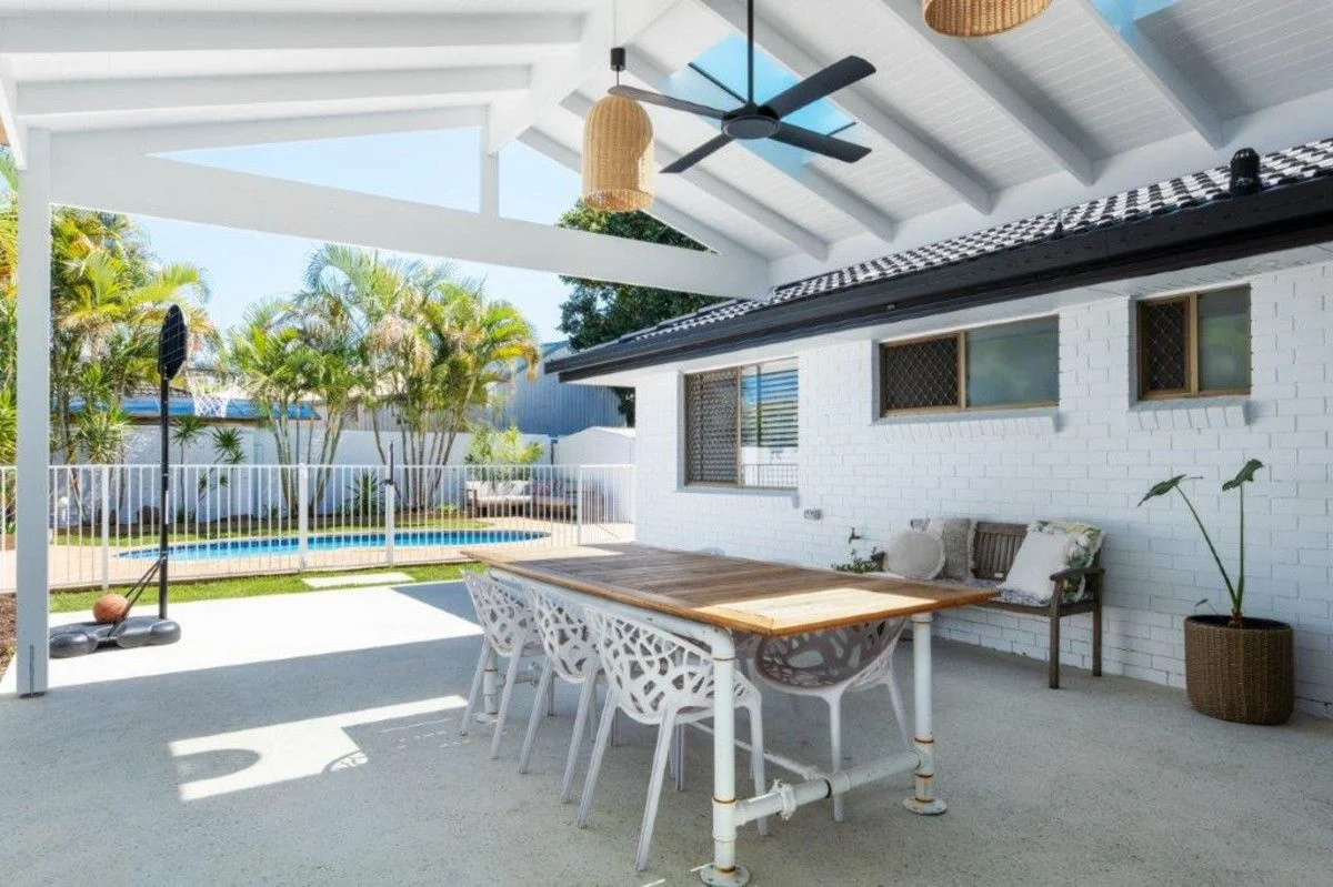 10 Grebe Place, Burleigh Waters QLD 4220