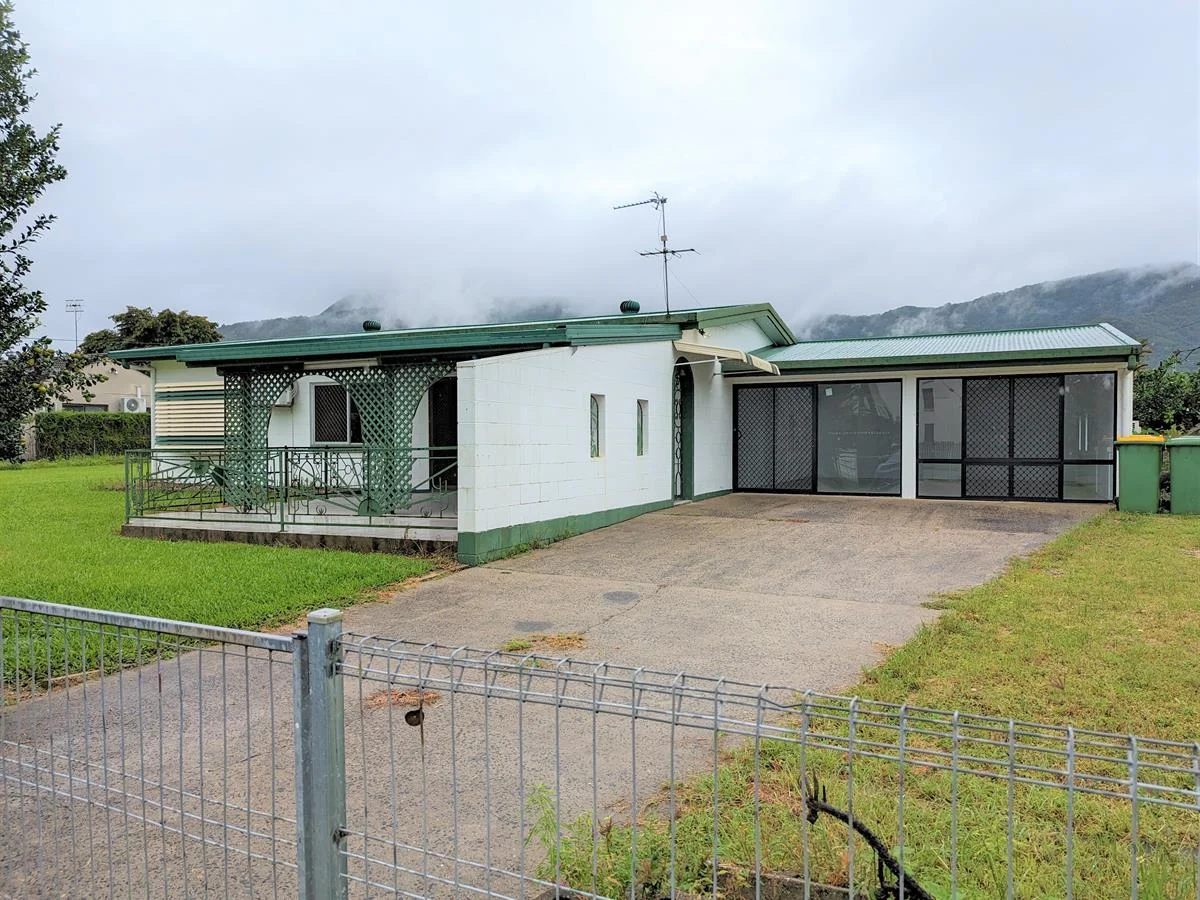 81 Toogood Road, Woree QLD 4868