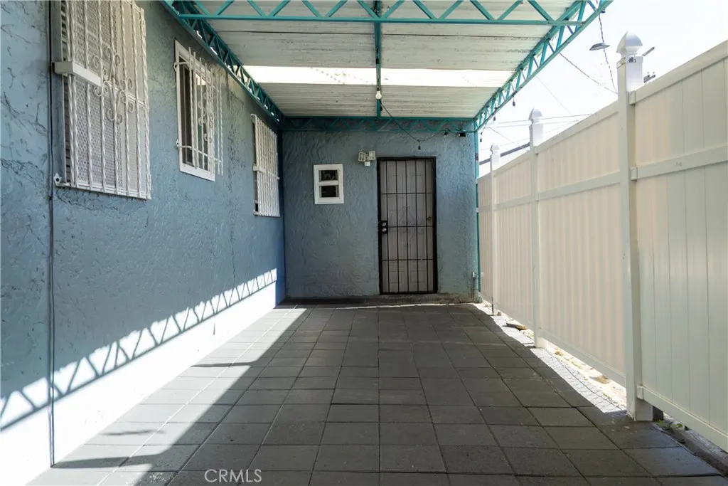 Additional image 22 of 8205 Stanford Ave, Los Angeles, CA 90001