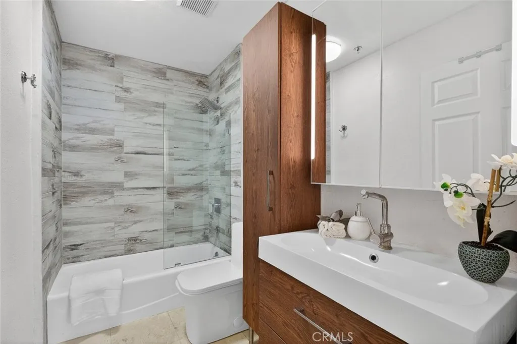 Additional image 74 of 612 N Columbus Avenue Unit 104, Glendale, CA 91203