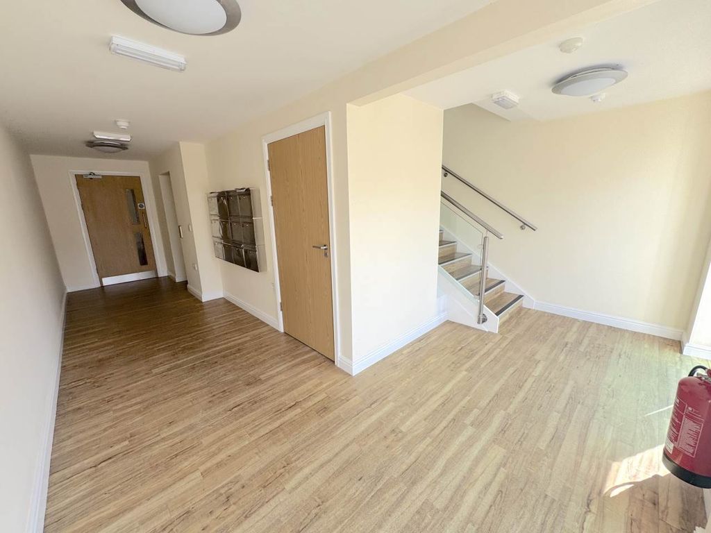 Additional image 2 of 1 bed flat for saleTy Rhos, Clos Gwilym, Llanbadarn Fawr SY23