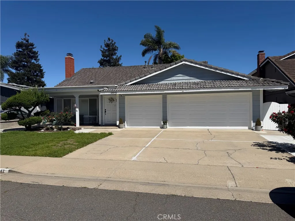 20542 Bearsden Cir, Huntington Beach, CA 92646