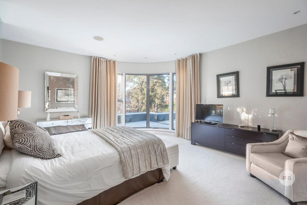 Additional image 12 of 'The Penthouse' Brooklyn House, Bingham Avenue, Lilliput, Poole, BH14