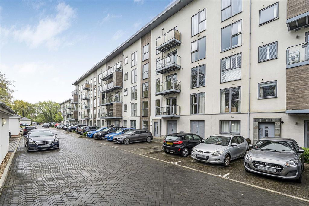 Additional image 13 of 1 bed flat for saleAlder House, Wallingford Way, Maidenhead SL6
