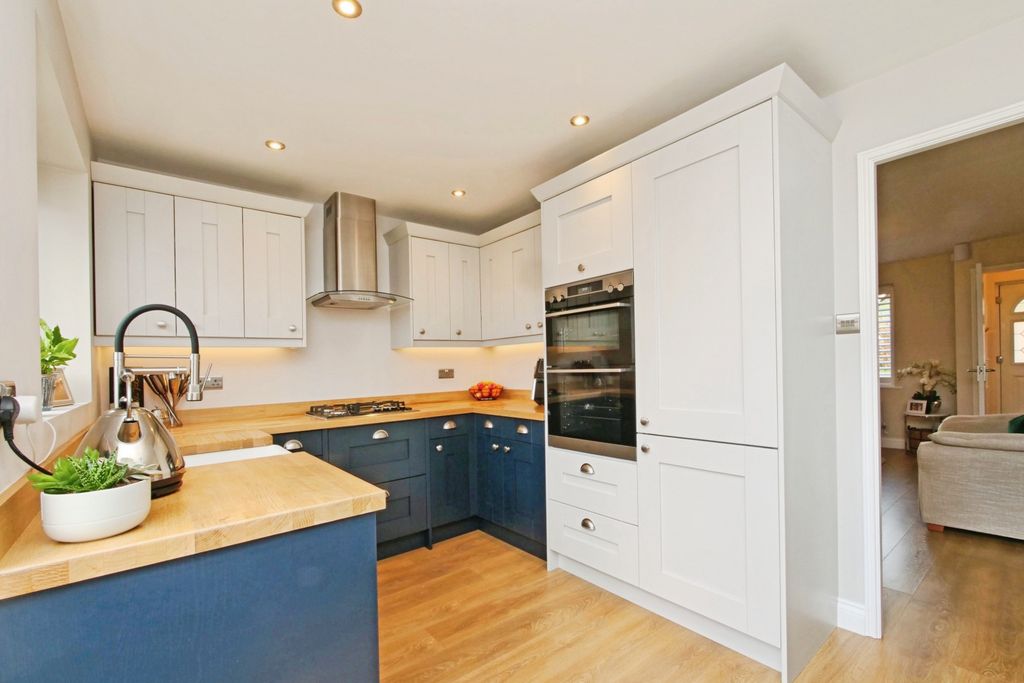 Additional image 3 of 3 bed detached house for saleHazelnut Grove, York YO30
