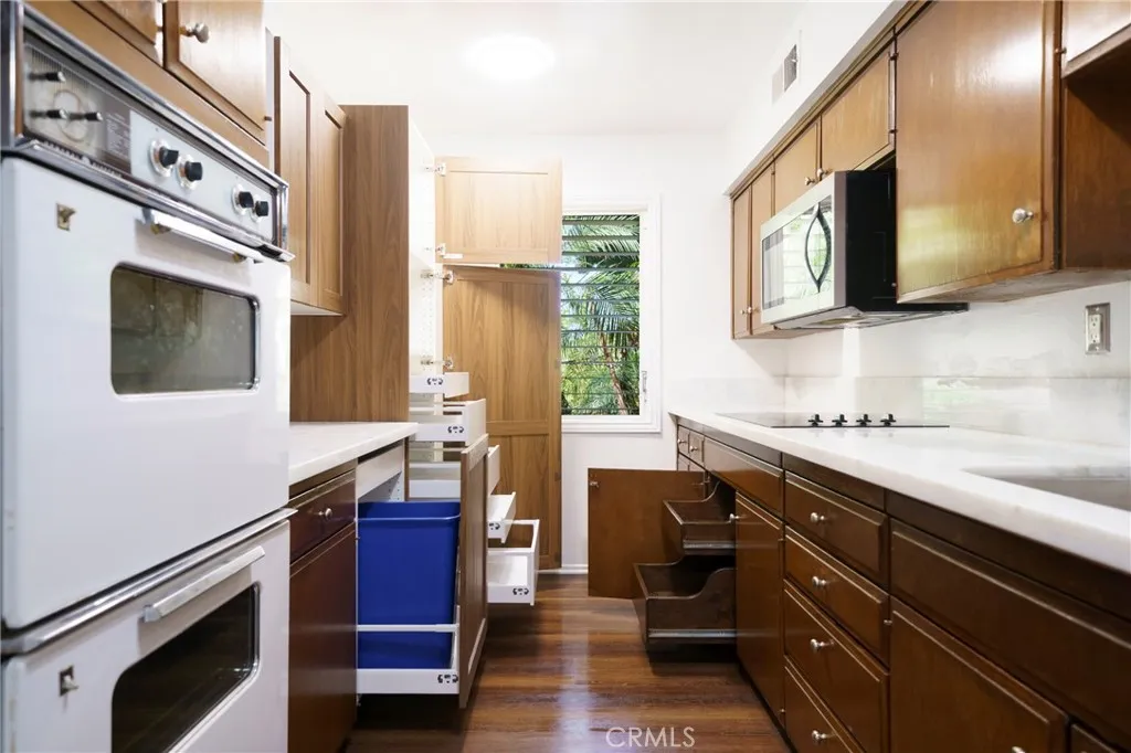 Additional image 19 of 8120 Canby Ave #6, Reseda, CA 91335