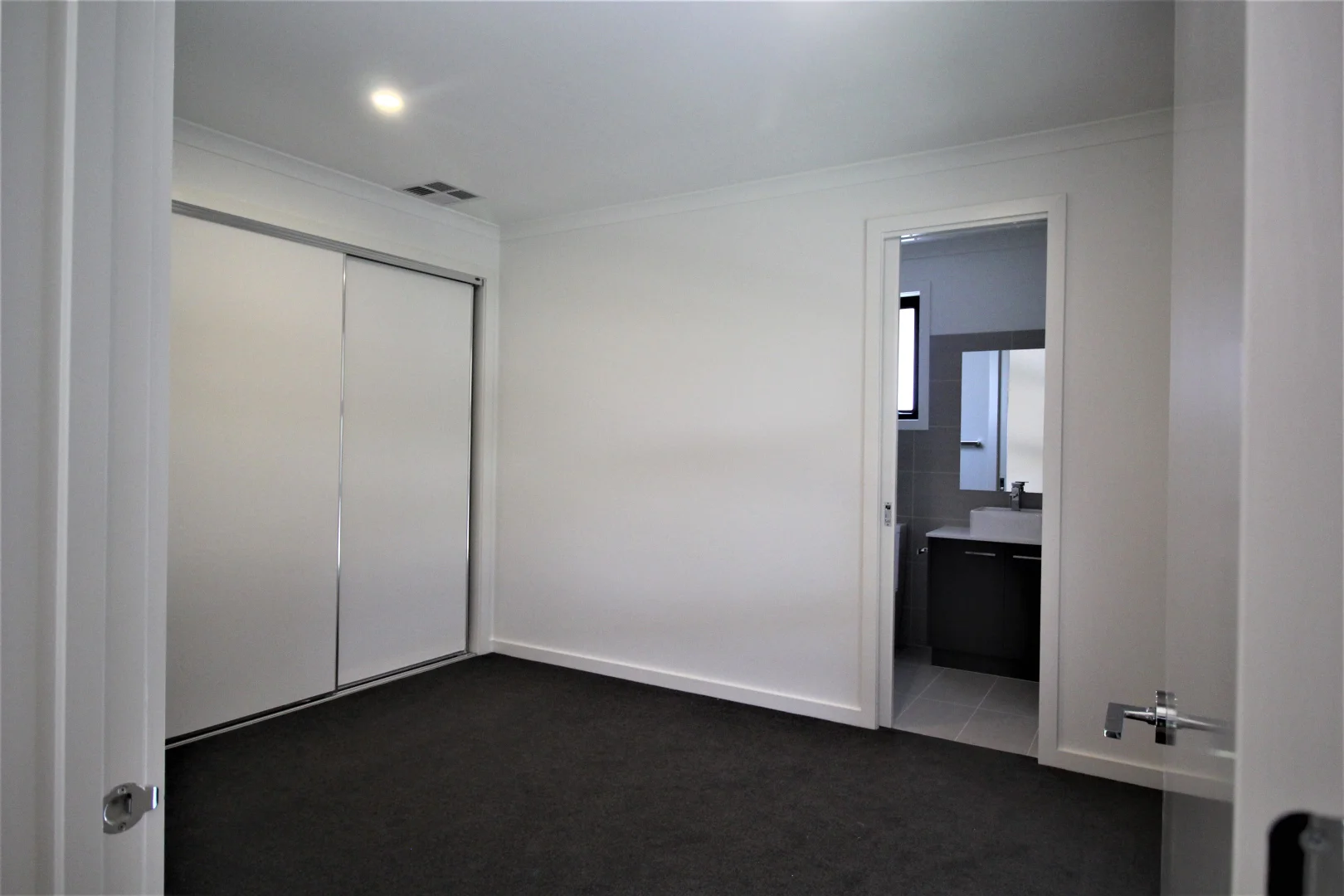 Additional image 4 of 1/12 Woonah Street, Chadstone VIC 3148