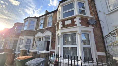 Kitchener Road, London, London E7