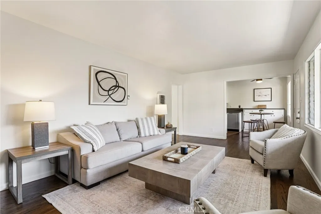 Additional image 4 of 379 Wisconsin Ave Unit 3, Long Beach, CA 90814