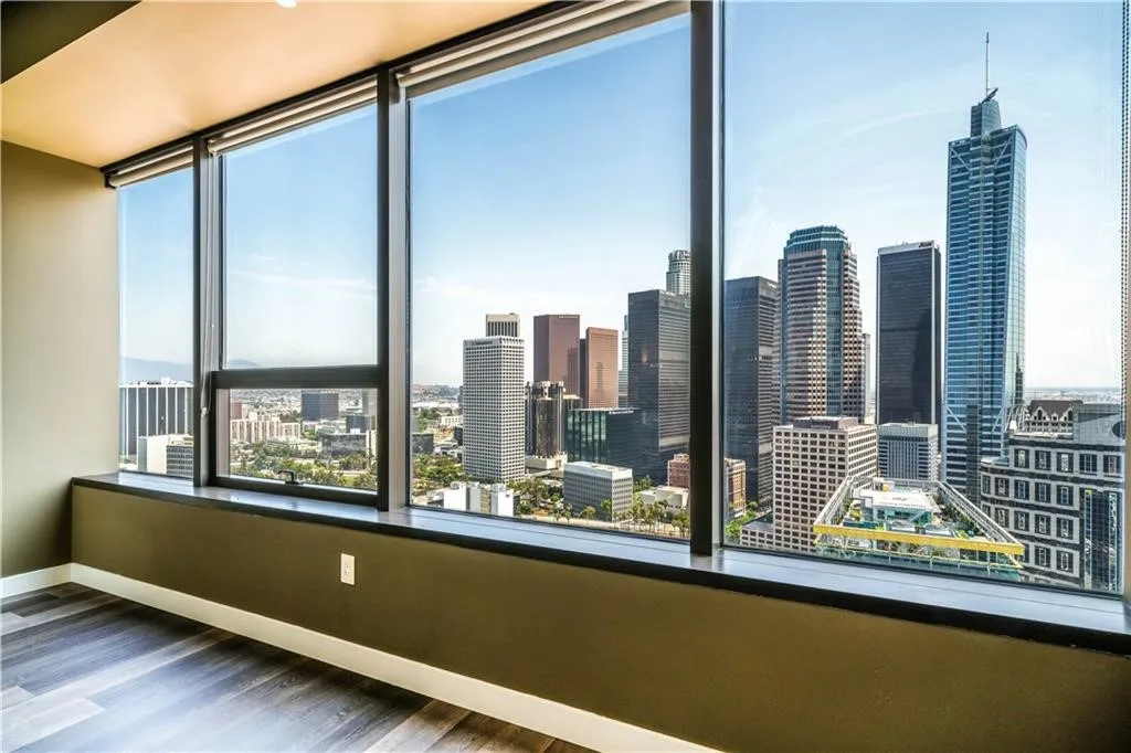 Additional image 4 of 1100 Wilshire Blvd Unit 2707, Los Angeles, CA 90017