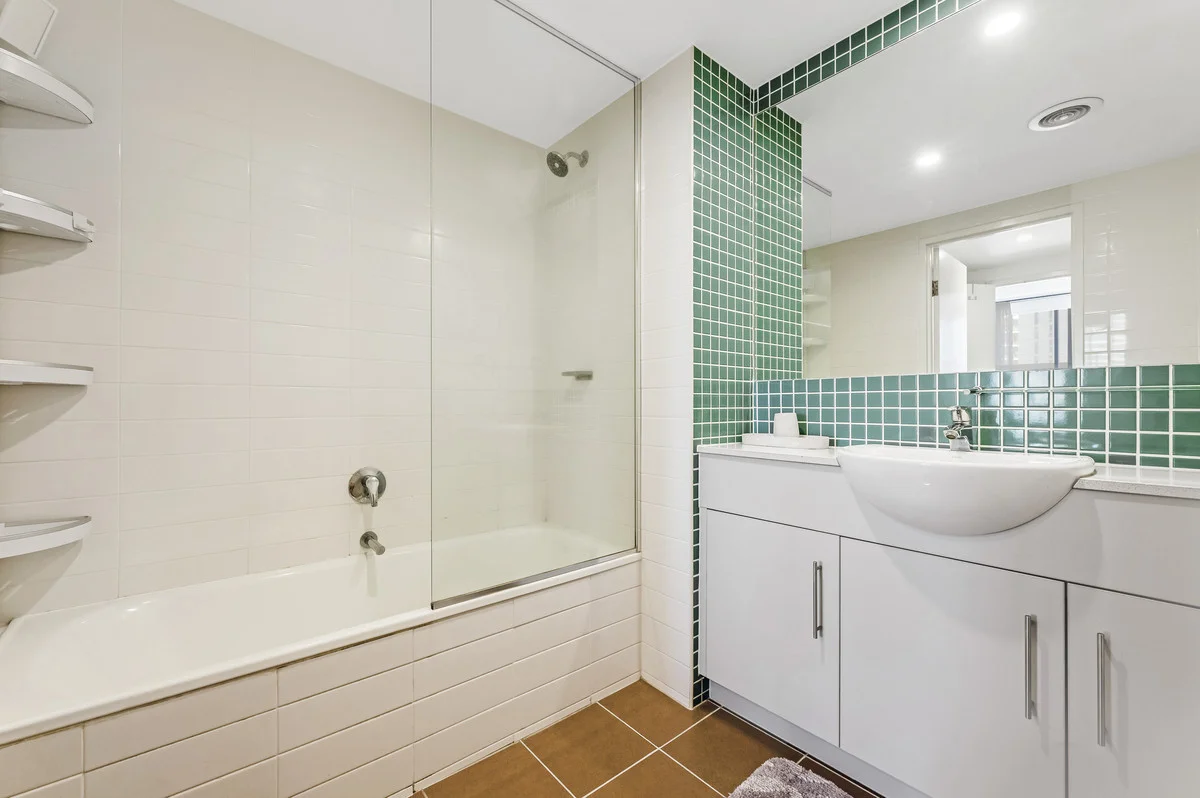 Additional image 8 of 1012/1 Ocean Street, Burleigh Heads QLD 4220