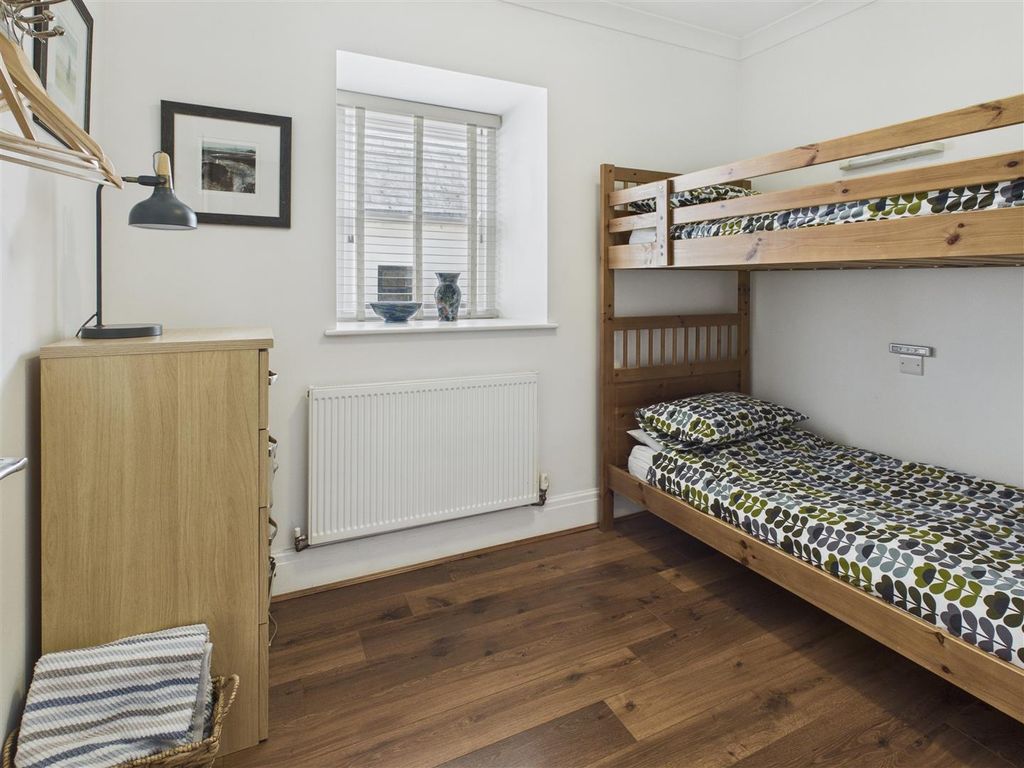 Additional image 12 of 3 bed flat for saleYork House, Tudor Square, Tenby SA70