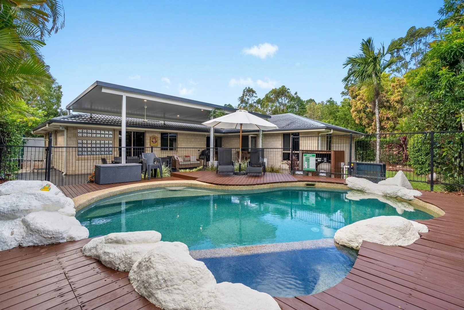 4 Creekside Circuit East, Victoria Point QLD 4165