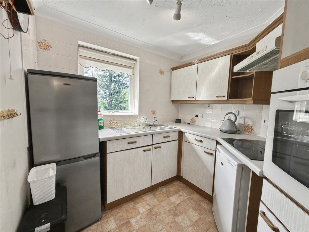 Additional image 3 of 1 bed flat for saleSquires Court, Cockerton, Darlington DL3