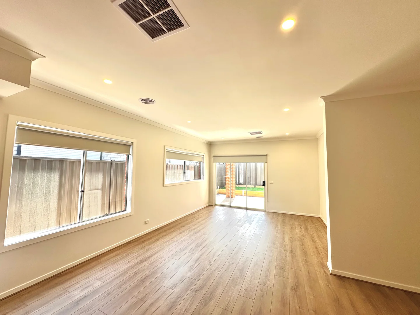 Additional image 13 of 8 Platinum Way, Fraser Rise VIC 3336