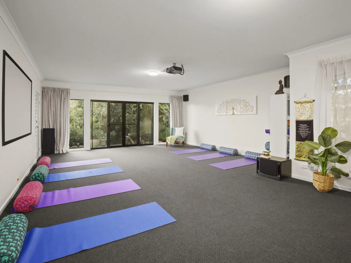 Additional image 21 of 25 Lauren Court, Table Top NSW 2640
