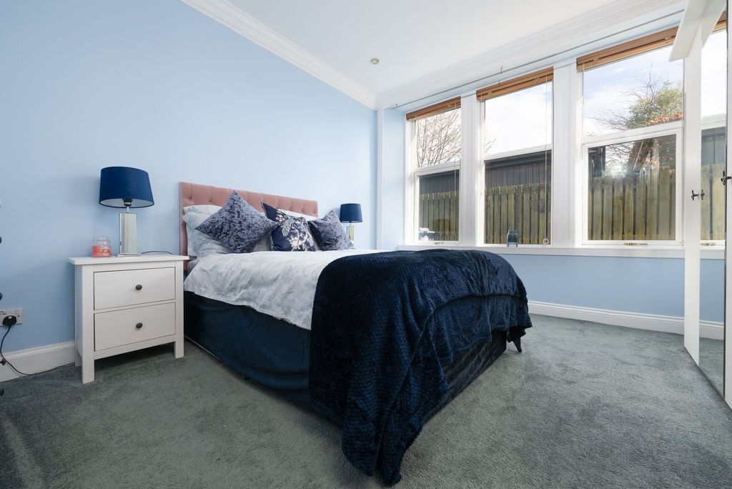 Additional image 4 of 3 bed flat for saleFinnart Street, Greenock PA16