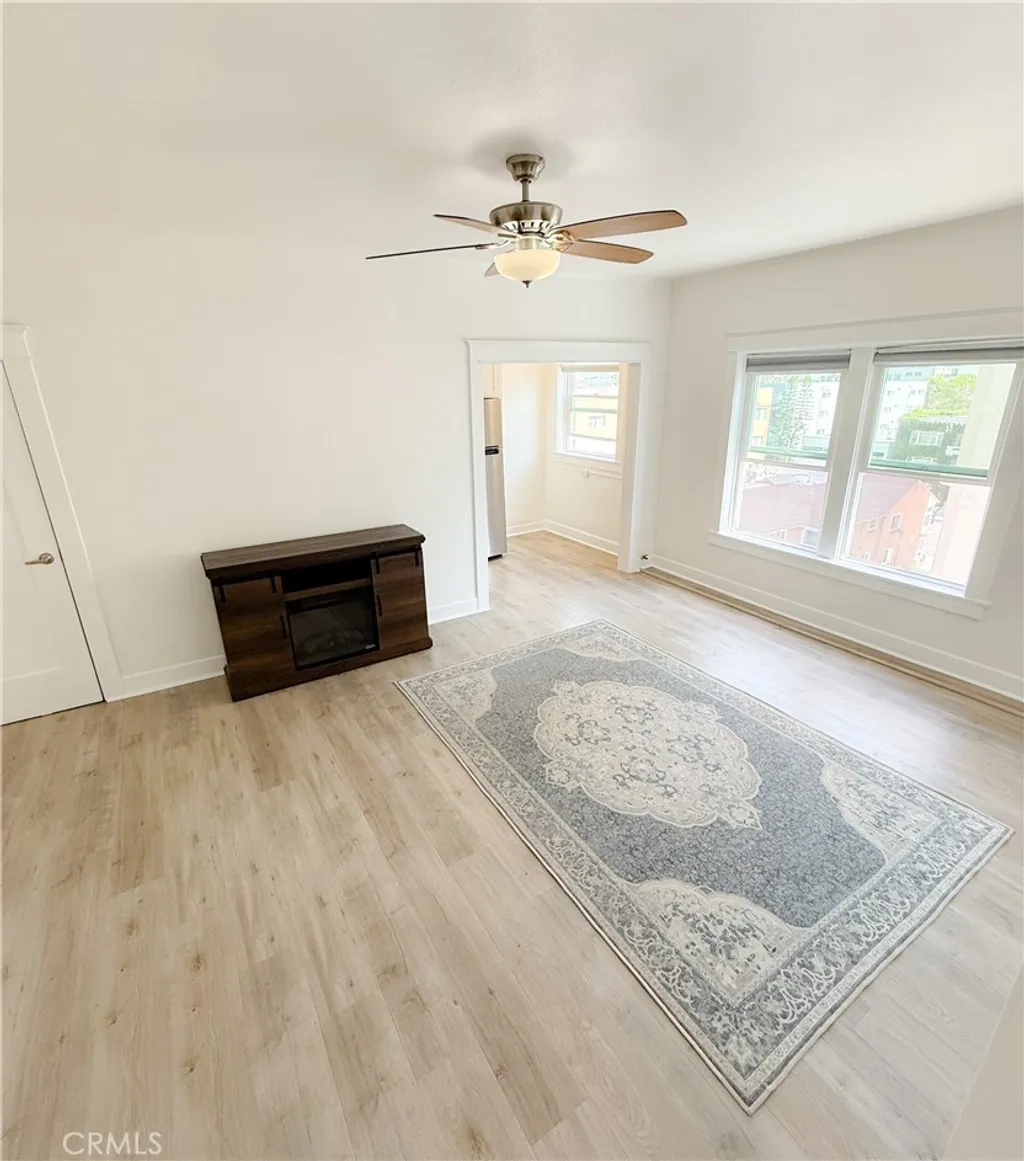 Additional image 3 of 325 W 3rd St Unit 507, Long Beach, CA 90802