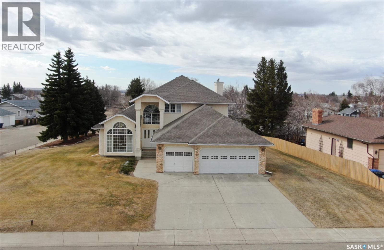 202 7th AVENUE W