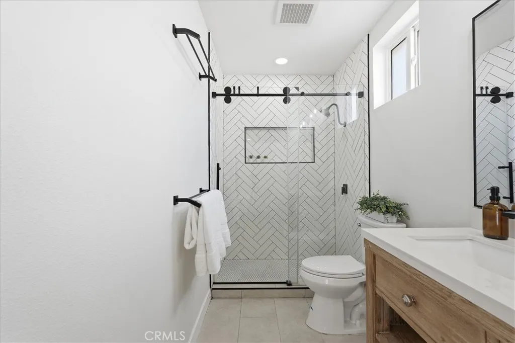 Additional image 23 of 2267 Mira Mar Avenue, Long Beach, CA 90815