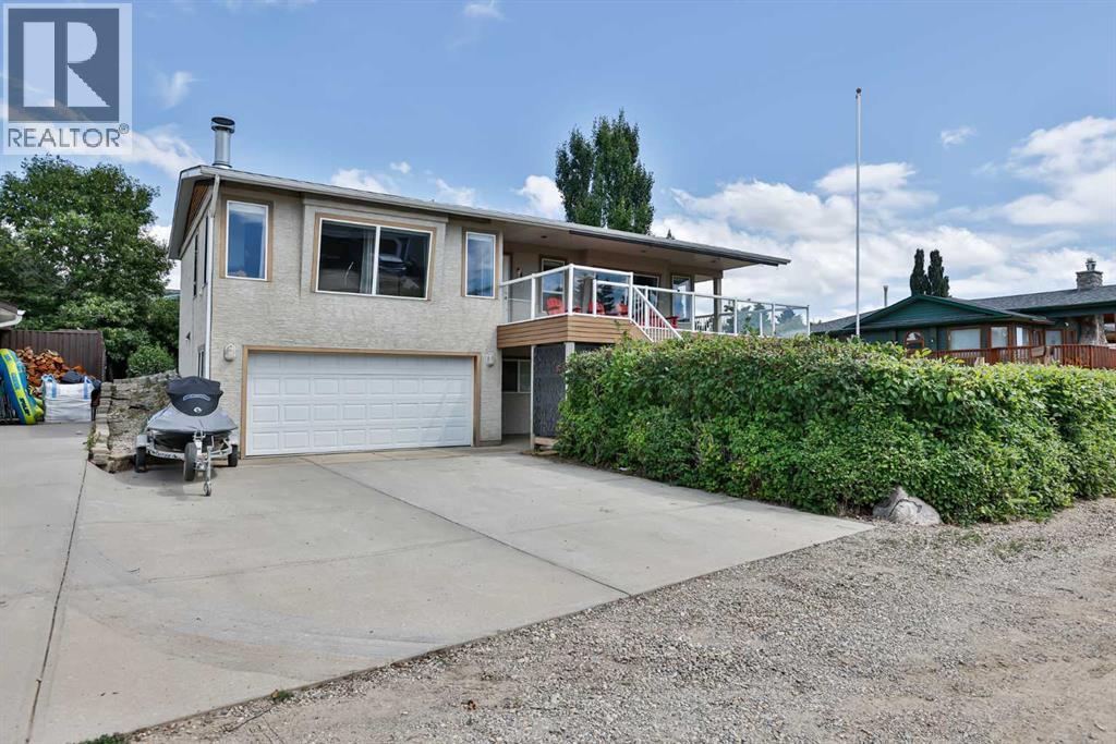 645 Lakeside Drive