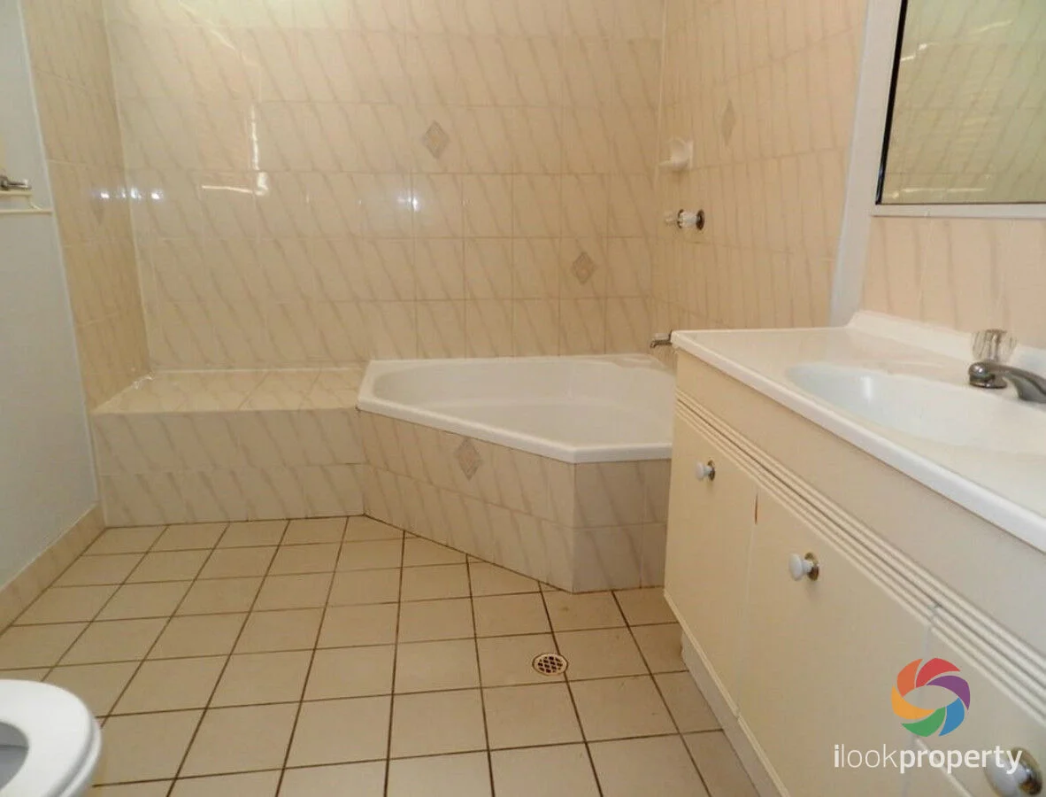 Additional image 6 of 4/6 View Street, West Gladstone QLD 4680