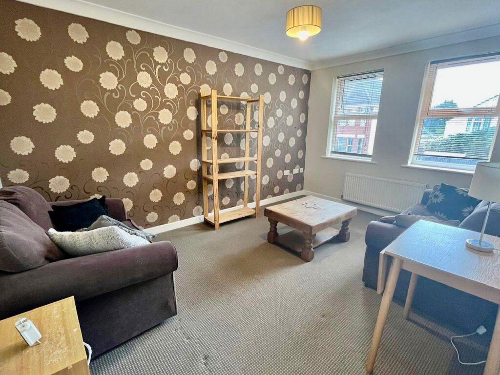 Two Bedroom Student Flat, Wallisdown (P06792) photo 2