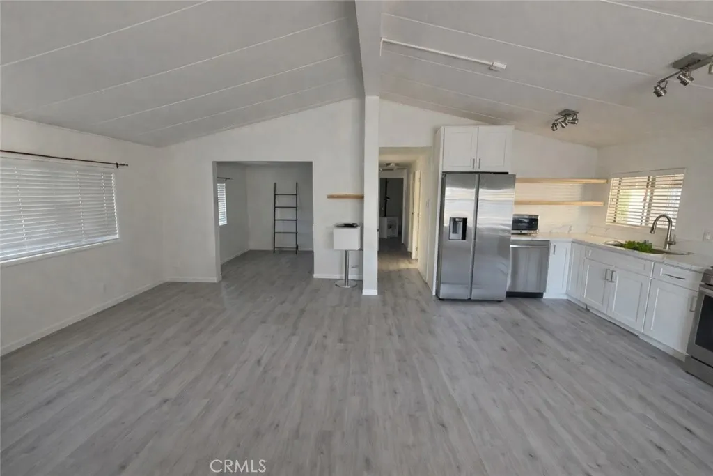 11401 Topanga Canyon Blvd Spc 12, Chatsworth, CA 91311