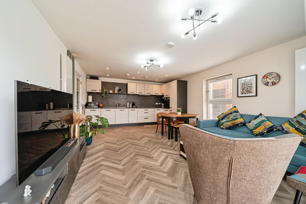 Additional image 5 of 2 bed flat for saleFestival Court, Glasgow G51