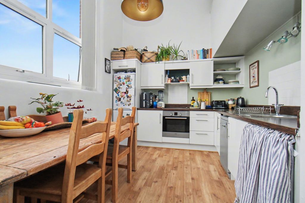 1 bed flat for saleAndersons Road, Southampton SO14 photo 4