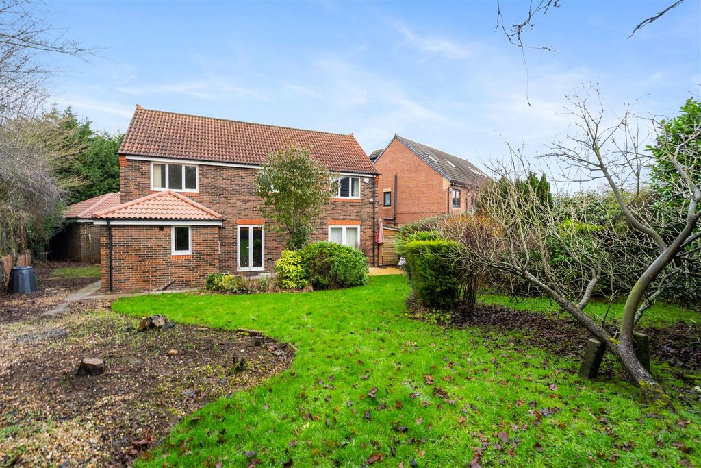 Additional image 25 of 4 bed detached house for saleKingfisher Close, Hartlepool TS26