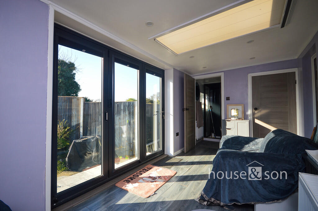 Aldridge Road, Bournemouth photo 4