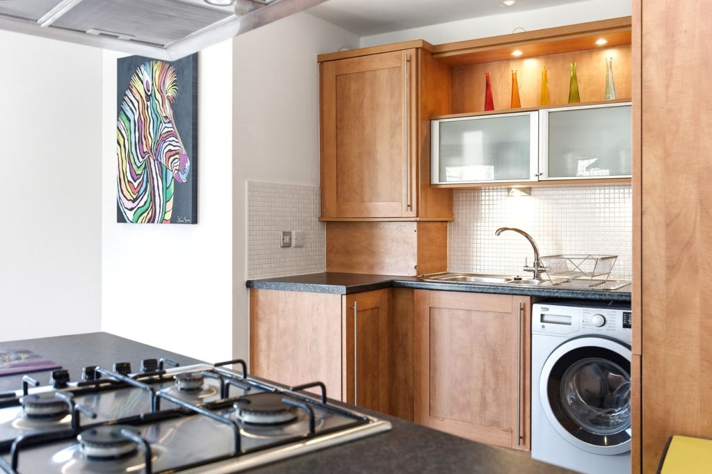 Additional image 10 of 2 bed flat for saleKaims Terrace, Livingston EH54