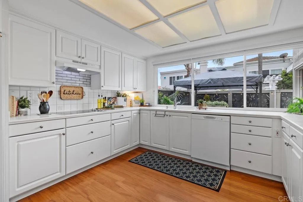 Additional image 51 of 69 Half Moon Bend, Coronado, CA 92118