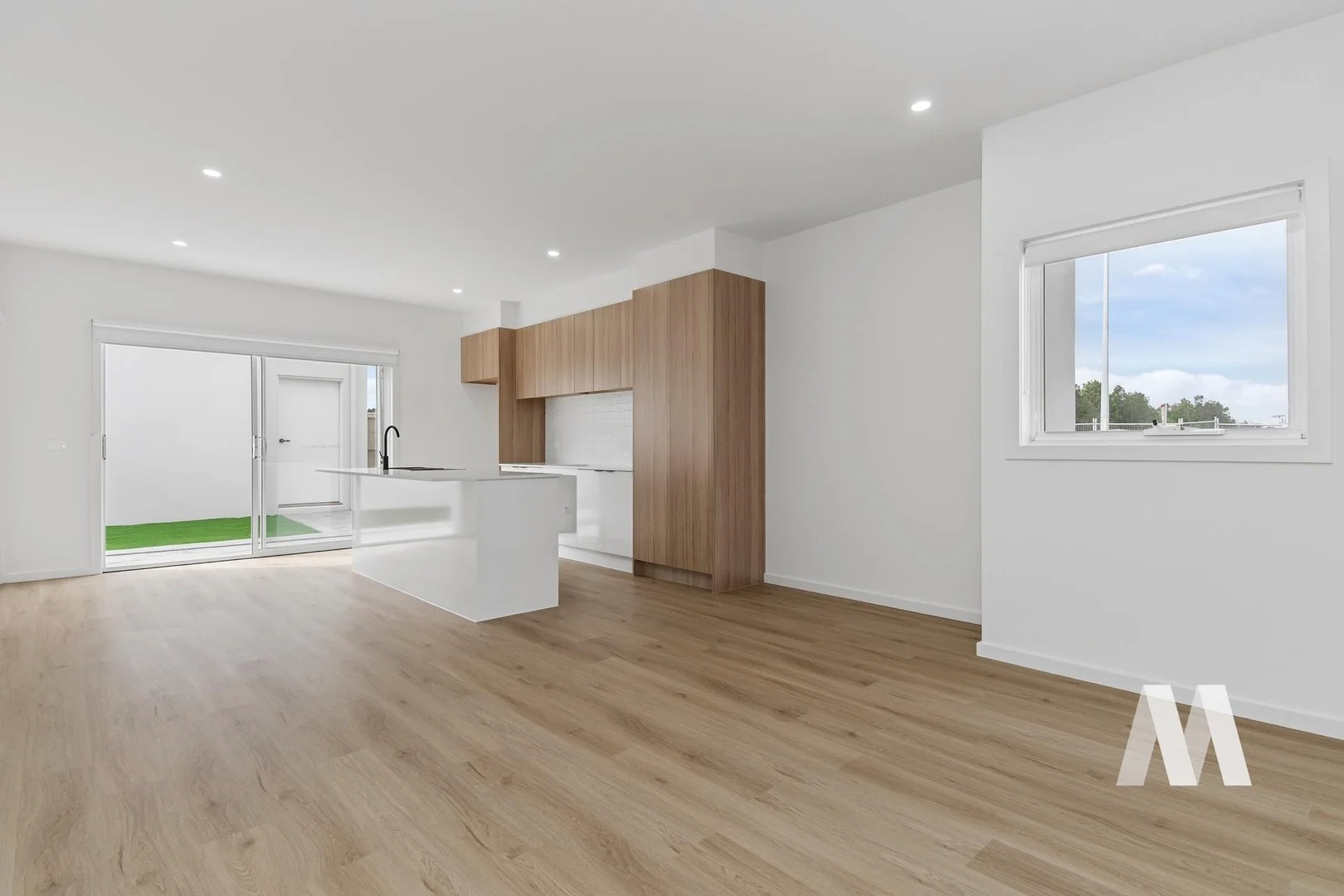15 Tasman Boulevard, Donnybrook VIC 3064