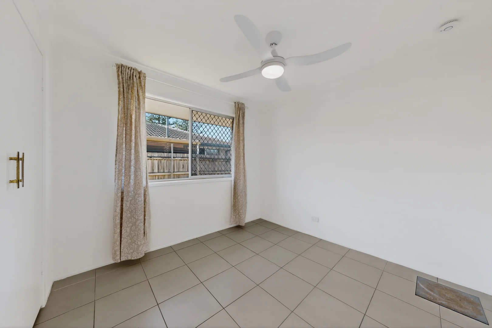 Additional image 10 of 15 Birigun St, Mermaid Waters QLD 4218